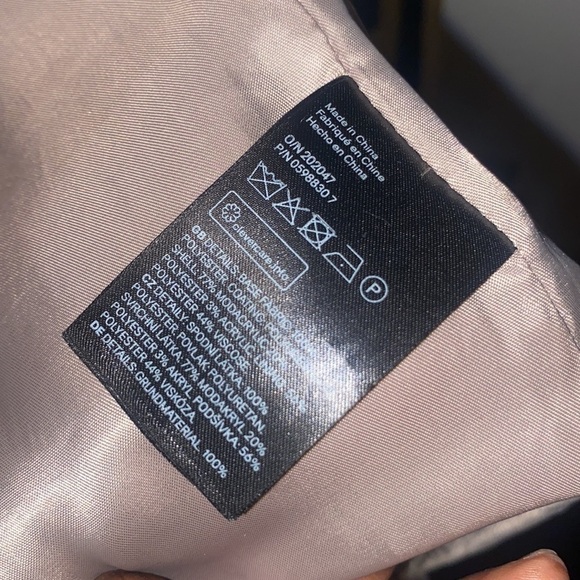 H&M Woman taupe color Faux fur coat size 10 . - Picture 4 of 8